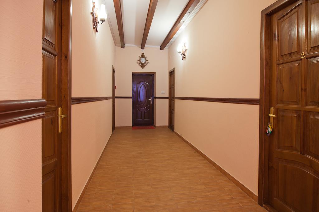 Uyutniy Hotel Odesa Exterior photo